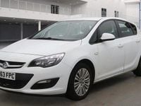 Used Vauxhall Astra 2013 White Hatchback