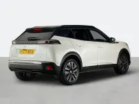 Used Peugeot e-2008 Premium 100 kW (136 HP) 2021 White SUV