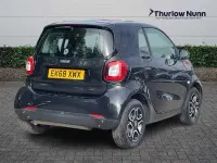 Usado Smart ForTwo Coupé Premium 71 HP (52 kW) 2018 Preto Coupé