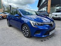 Used Renault Clio V Iconic 90 HP (66 kW) 2022 Blue  Hatchback