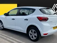 Used Dacia Sandero Essentiel 91 HP (66 kW) 2023 White Hatchback