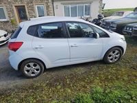 Used Kia Venga 2014 White Hatchback