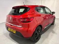 Used Renault Clio Dynamique 90 HP (66 kW) 2015 Red Hatchback