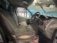 Used Vauxhall Vivaro 115 HP (84 kW) 2013 Silver MPV