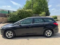 Used Ford Focus Zetec 125 HP (91 kW) 2011 Black Estate