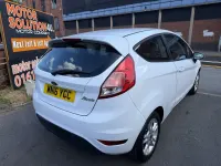 Used Ford Fiesta Zetec 82 HP (60 kW) 2016 White Hatchback