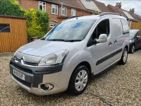 Używany Citroën Berlingo XTR 2015 Srebrny Minivan