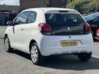 Used Peugeot 108 Active 68 HP (50 kW) 2017 White Hatchback