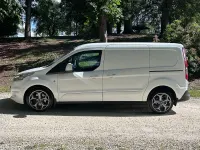 Used Ford Transit Connect Limited 120 HP (88 kW) 2017 White MPV