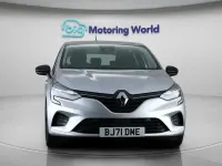 Used Renault Clio Iconic 140 HP (102 kW) 2021 Silver Hatchback