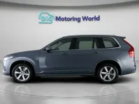 Begagnad Volvo XC90 Core 2023 Grå SUV