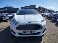 Used Ford Fiesta Zetec 2010 White Hatchback
