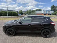 Used Nissan Qashqai N-Connecta 110 HP (80 kW) 2016 Black SUV