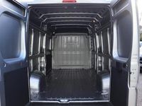 New Peugeot Boxer 138 HP (101 kW) 2025 Grey Van