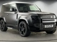 Usado Land Rover Defender Carpathian Edition 525 HP (386 kW) 2021 Cinzento SUV