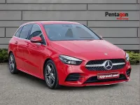 Usado Mercedes B200 Executive 163 CV (119 kW) 2019 Rojo Monovolumen