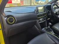 Used Hyundai Kona Premium SE 120 HP (88 kW) 2017 Yellow SUV