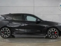Usado BMW 120 M Sport 168 CV (123 kW) 2025 Negro Utilitario