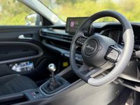 Ny Jeep Avenger Longitude 100 HK (73 kW) 2026 Röd SUV