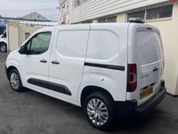 Second-hand Peugeot Partner 131 CP (96 kW) 2022 Alb Monovolum