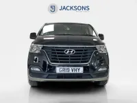 Usado Hyundai I800 SE 170 CV (125 kW) 2019 Negro Monovolumen