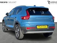 Begagnad Volvo XC40 Core 2024 Blå SUV