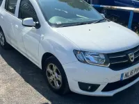 Used Dacia Sandero Lauréate 88 HP (64 kW) 2016 White Hatchback