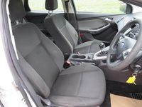 Used Ford Focus 115 HP (84 kW) 2015 White Estate