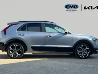 Gebraucht Kia Niro 139 PS (102 kW) 2024 Grau SUV