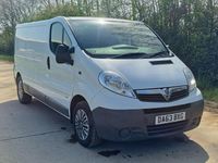 Used Vauxhall Vivaro 115 HP (84 kW) 2013 White MPV