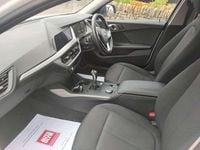 Used BMW 118 Comfort Edition 138 HP (101 kW) 2019 White Hatchback