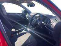 Used VW T-Roc SE 150 HP (110 kW) 2018 Red SUV