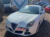 Begagnad Alfa Romeo Giulietta Veloce 2011 Vit Halvkombi