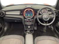 Used Mini Cooper Classic 136 HP (100 kW) 2019 Orange Hatchback