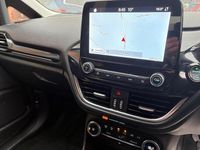 Używany Ford Fiesta Titanium 100 KM (73 kW) 2019 Czarny Hatchback