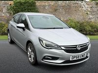 Used Vauxhall Astra SRi 105 HP (77 kW) 2018 Silver Hatchback
