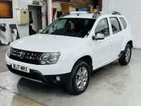 Used Dacia Duster Lauréate 107 HP (78 kW) 2017 White SUV