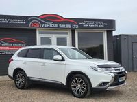Used Mitsubishi Outlander 150 HP (110 kW) 2016 White SUV