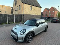 Używany Mini Cooper S Exclusive 2024 Srebrny Hatchback