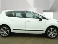 Used Peugeot 3008 Allure 2016 White Hatchback