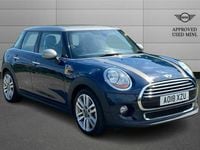 Used Mini Cooper Seven 136 HP (100 kW) 2018 Lapisluxury blue Hatchback