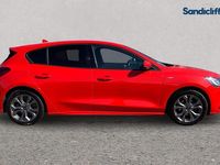 Usado Ford Focus ST-Line 125 HP (91 kW) 2023 Vermelho Citadino