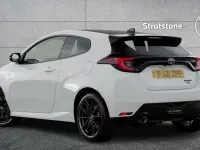 Used Toyota Yaris 261 HP (191 kW) 2021 White Hatchback