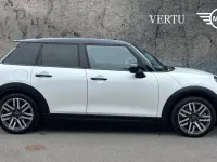 Used Mini Cooper S Hatch 201 HP (147 kW) 2025 White Hatchback
