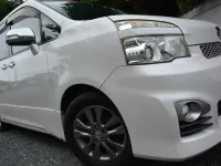 Used Toyota Voxy 2012 Pearl white MPV