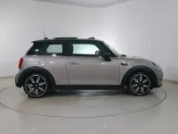 Usado Mini Cooper Exclusive 134 HP (98 kW) 2021 Cinzento Citadino