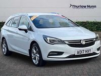 Used Vauxhall Astra SRi 150 HP (110 kW) 2017 White Estate