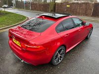 Begagnad Jaguar XE R-Sport 2018 Röd Sedan