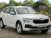 Used Skoda Kamiq SE 85 HP (62 kW) 2025 Moon white metallic SUV