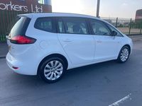 Second-hand Vauxhall Zafira Design Edition 140 CP (102 kW) 2016 Alb Monovolum